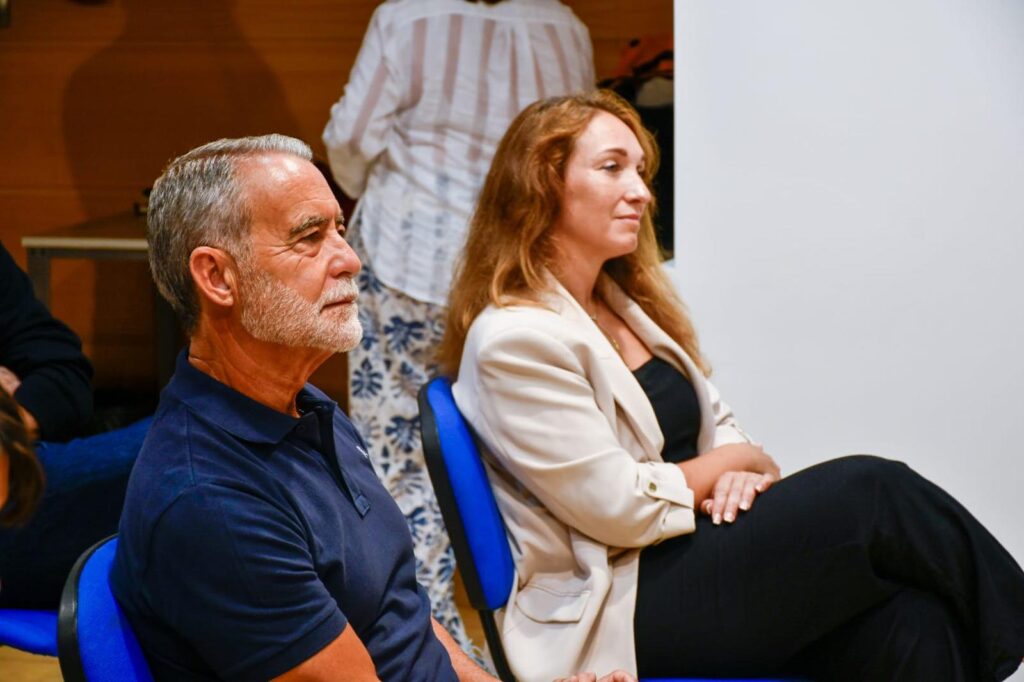 Nunca es tarde, pero lo es.